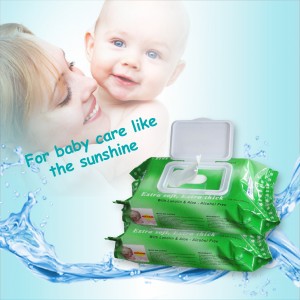 lingettes humides pour bébé